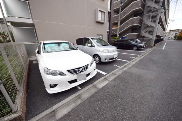 駐車場(★駐車場も完備（空きは要確認）★)