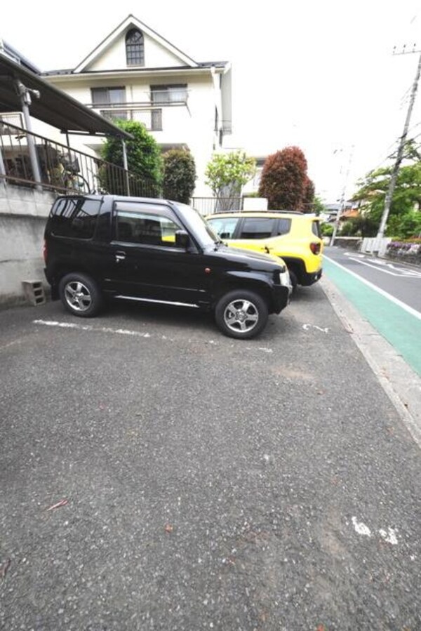 駐車場(★駐車場★)
