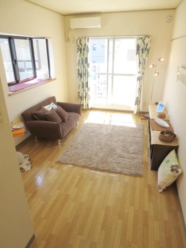 リビング・居室(★お部屋探しは株式会社タウンハウジング東京まで★)