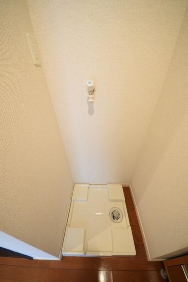設備(室内洗濯機置場)