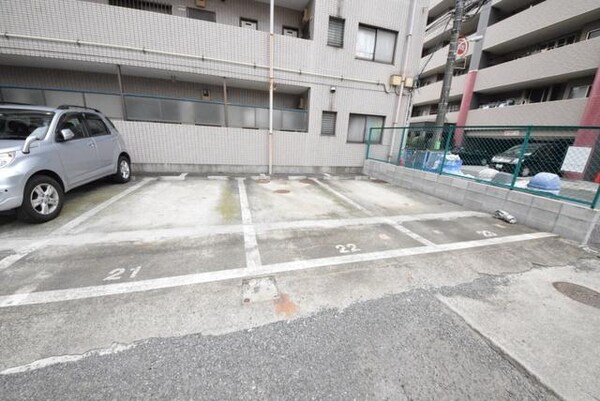 駐車場(★お部屋探しは株式会社タウンハウジング東京まで★)