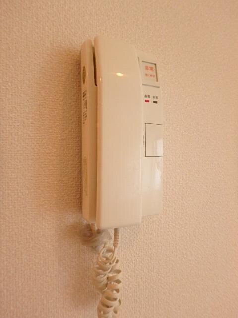 物件内観写真3　(インターホン)