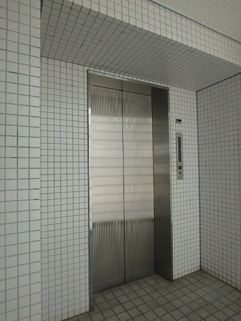 物件内観写真6　(エレベーター)