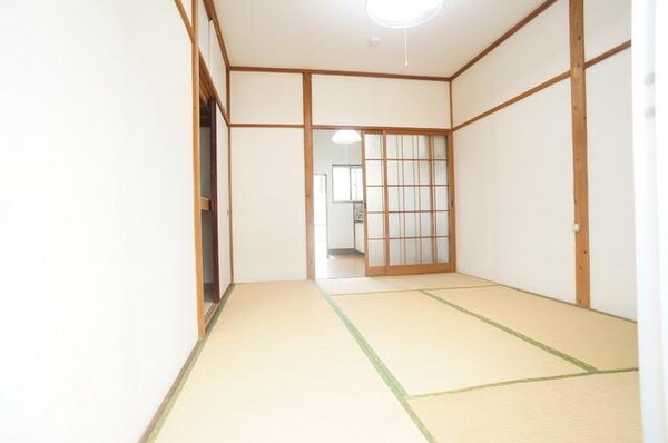 寝室(いぐさの香る和室でリラックスした毎日を。)