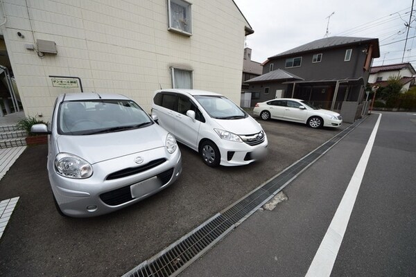駐車場(～敷地内駐車場～)
