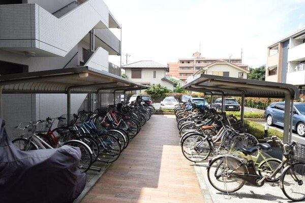 その他(★屋根付き駐輪場★)