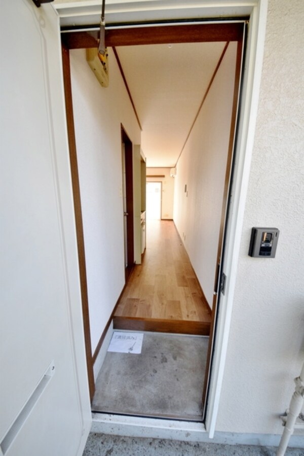 玄関(別部屋参考写真)