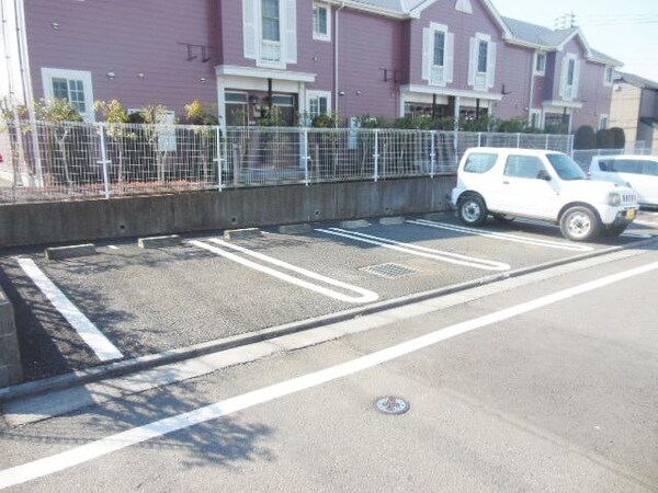 駐車場(★お部屋探しは株式会社タウンハウジング東京まで★)