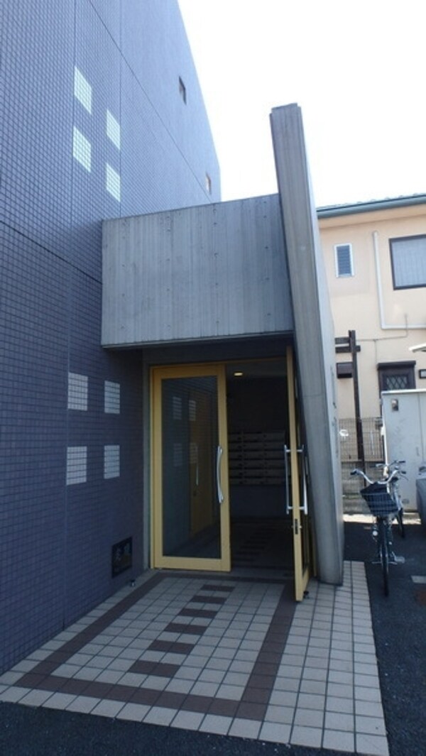 エントランス(★お部屋探しはタウンハウジング高幡不動店まで★)