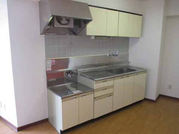 キッチン(★お部屋探しは株式会社タウンハウジング東京まで★)