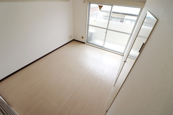 その他室内・内装(明るい洋室ですね)