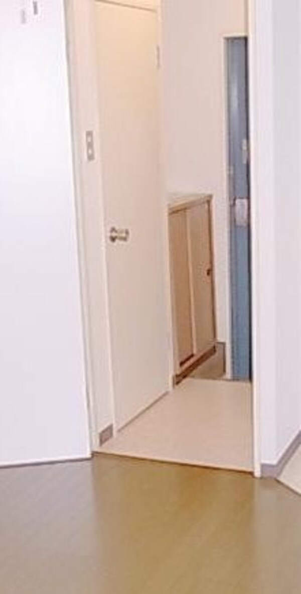 玄関(★洋室７，５帖★)