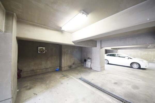 駐車場(外観・共用)