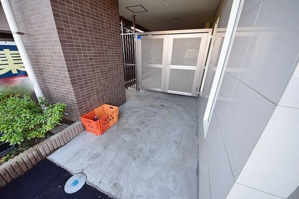 共有部分(タウンハウジング府中店まで)