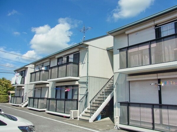 エントランス(★南向き日当たり住環境良好★)