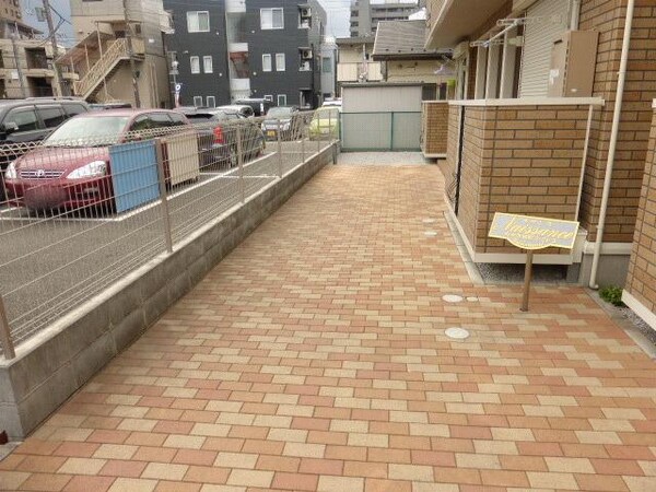 エントランス(入口側です)