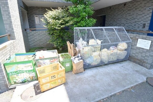 共有部分(★燃えるごみは鉄檻でカラス対策★)