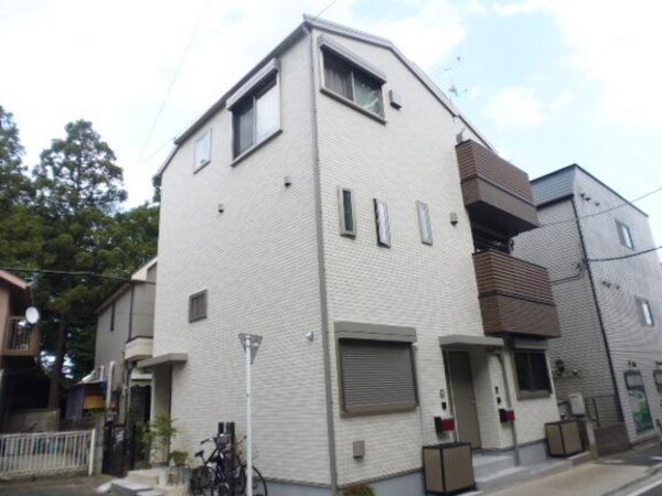 外観(★仙川駅徒歩８分生活に便利です★)