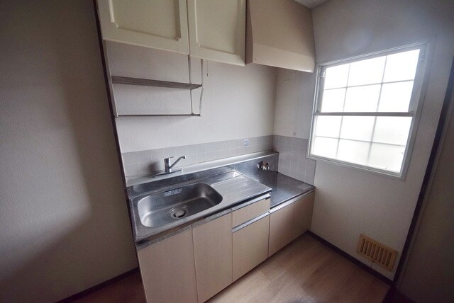 物件内観写真2　(★キッチン★)