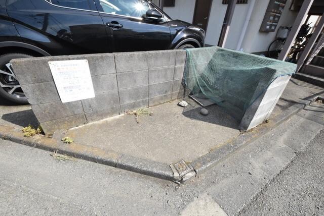 物件内観写真16　(★敷地内ゴミ置場★)