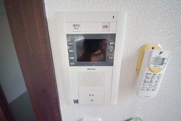 セキュリティ(★モニタ付きインターホンです★)