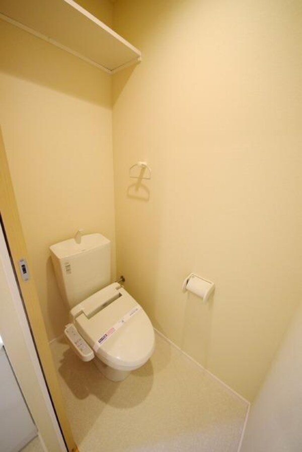 トイレ(★嬉しい温水洗浄便座付トイレです★)
