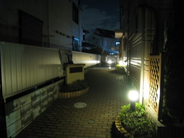 エントランス(★夜もお洒落です★)