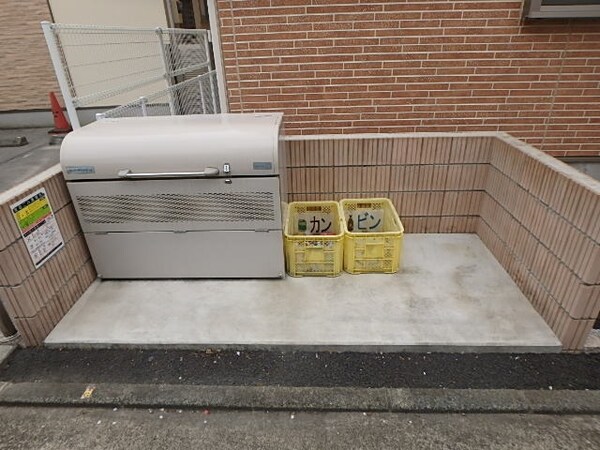 共有部分(ゴミ置場)
