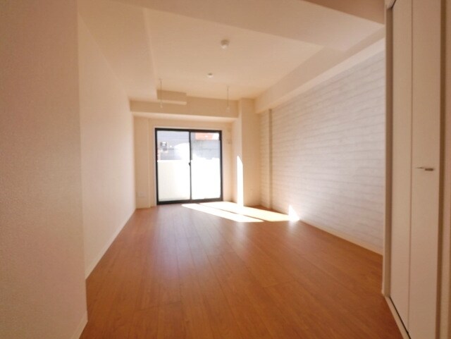 物件内観写真9　(★7.8帖フローリング★)