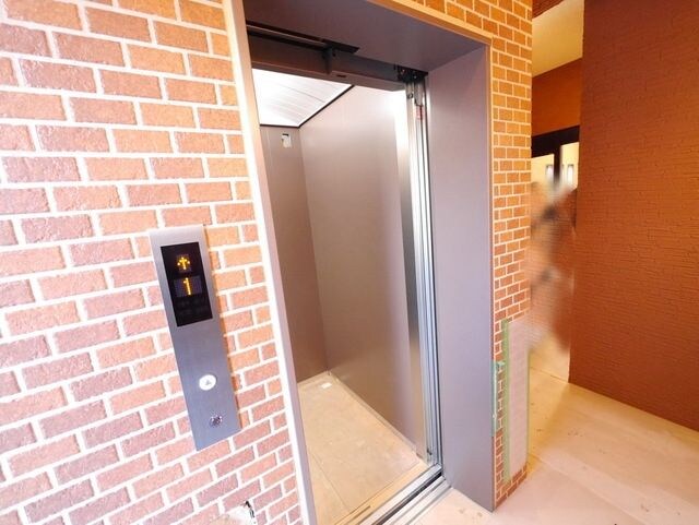 物件内観写真12　(★エレベーター★)