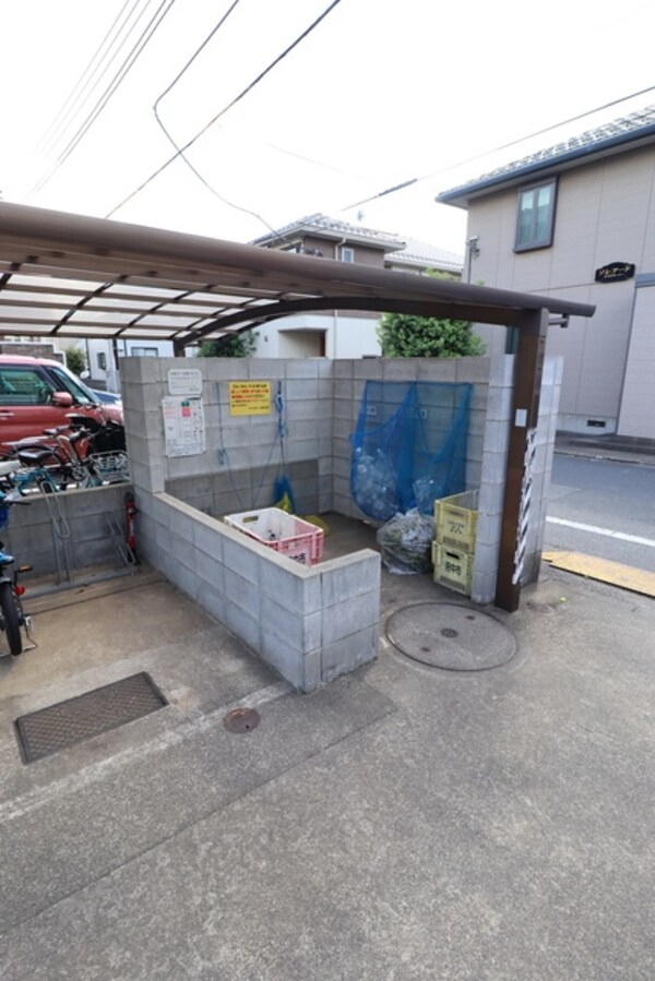 共有部分(ゴミ捨て場)