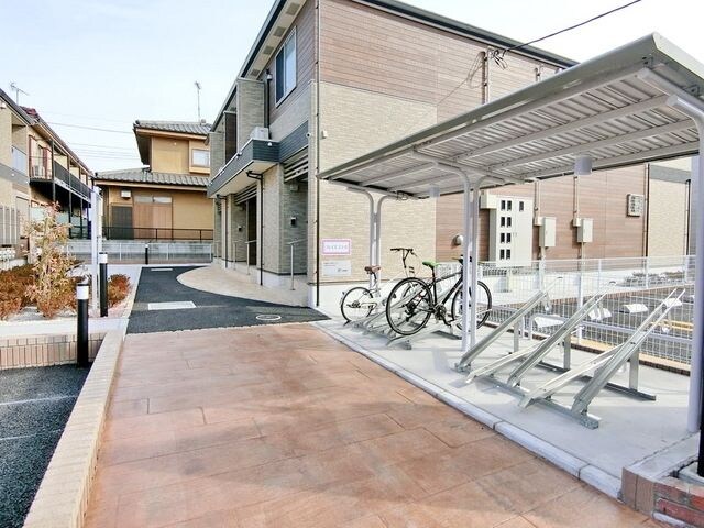 物件内観写真8　(エントランスロビー)