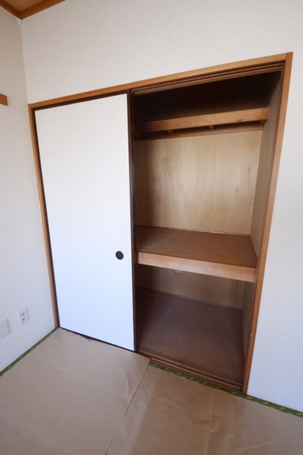 設備(★押し入れはたくさん入るので便利です★)