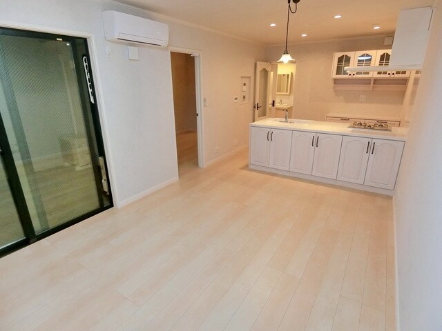 物件内観写真2　(☆広いリビング☆)