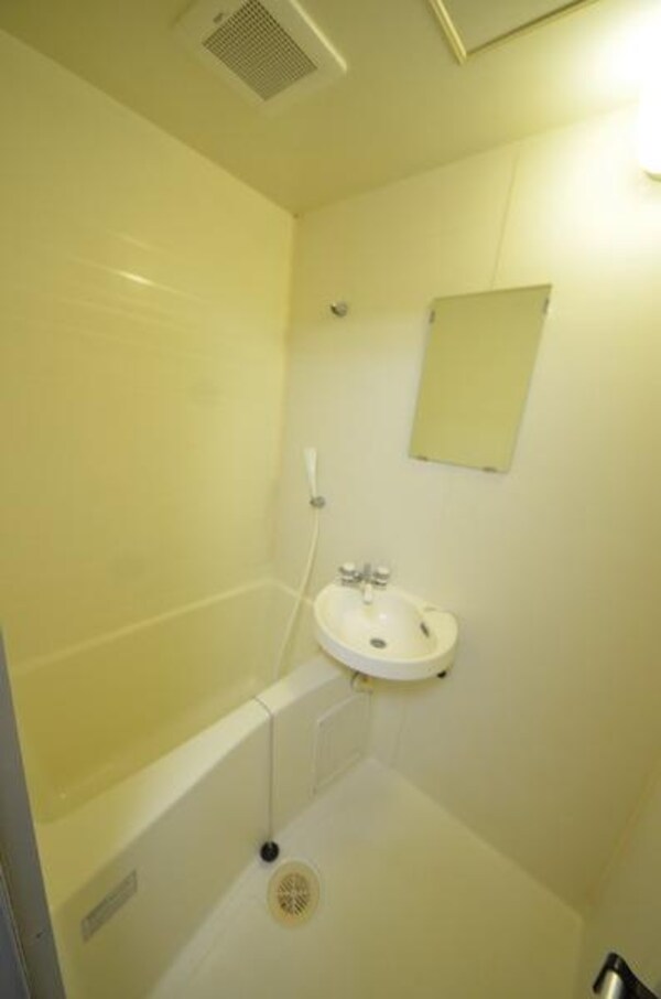 バス／シャワールーム等(室内・室内設備)