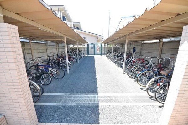 共有部分(★屋根付き駐輪場です★)