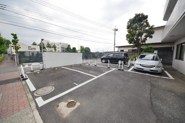 駐車場(駐車場)