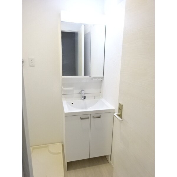 洗面(★お部屋探しは株式会社タウンハウジング東京まで★)