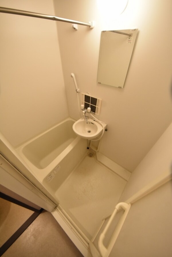 バス／シャワールーム等(★室内＆室内設備★)