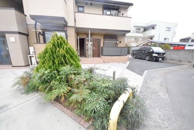 物件内観写真12　(★エントランス★)