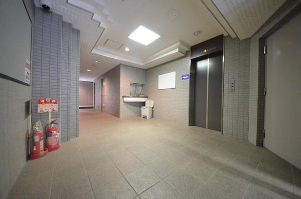 エントランス(外観・共用部分)