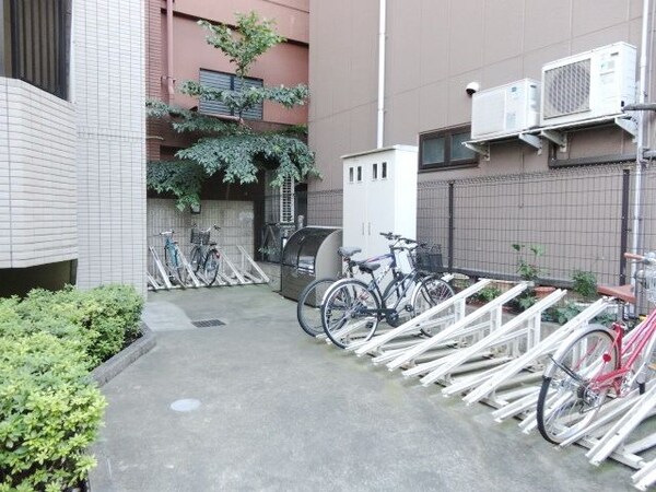 駐車場(自転車置場)