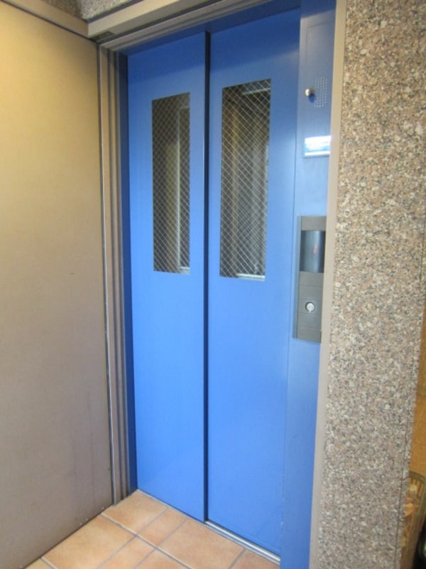 共有部分(★エレベーターで楽にお部屋まで行けます★)