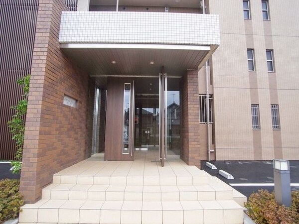エントランス(★お部屋探しは株式会社タウンハウジング東京まで★)