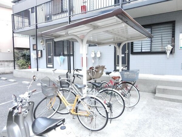 共有部分(屋根付駐輪場)