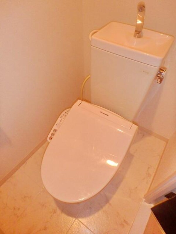 トイレ(★シャワートイレ★)