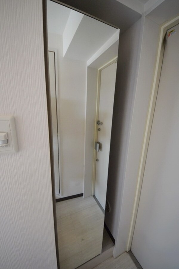 その他(★下駄箱は鏡にもなってます★)