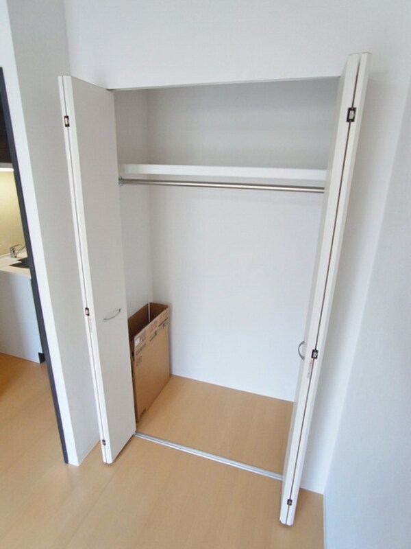 収納(☆深めのクローゼットです☆)