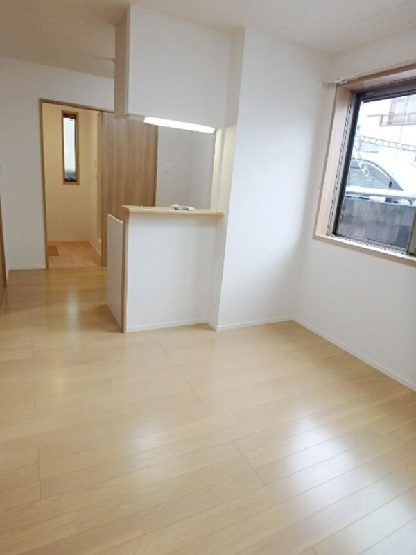 リビング・居室(★１０．８帖のLDKです★)