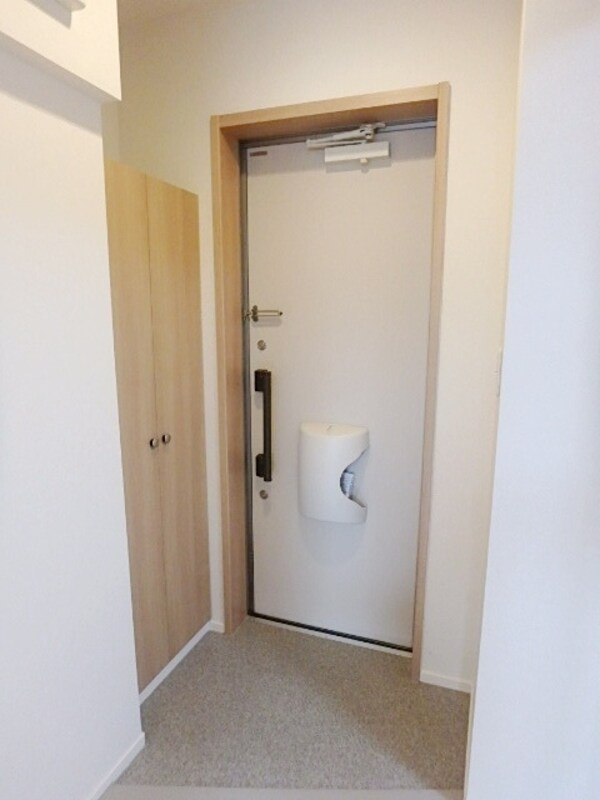 玄関(★下駄箱付きの玄関★)